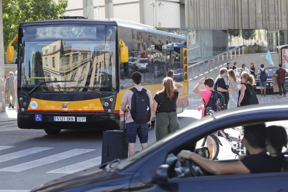 Tallen els accessos a la plaça Catalunya