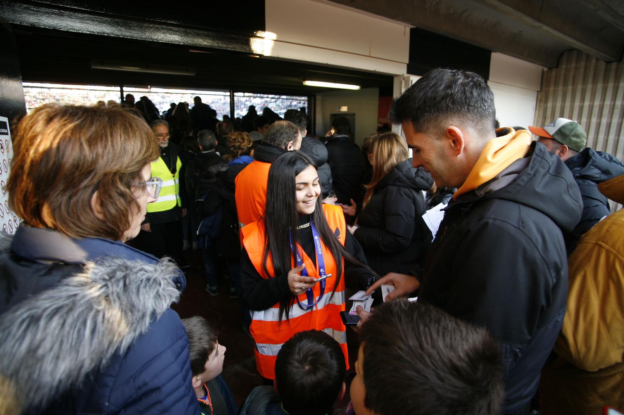 Galería | Así ha recibido la afición al Castellón antes de medirse al Eldense