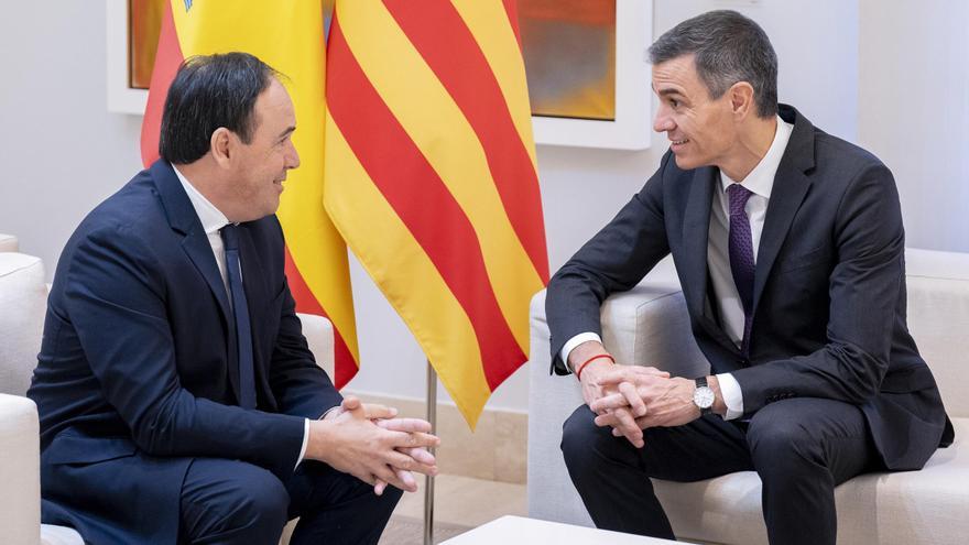 El Gobierno acepta la petición de Pérez Llorca de eximir de IRPF las ayudas autonómicas por la dana