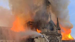 Notre Dame, en llamas.