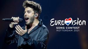 Blas Cantó en el escenario de Eurovisión 2021 durante la gran final