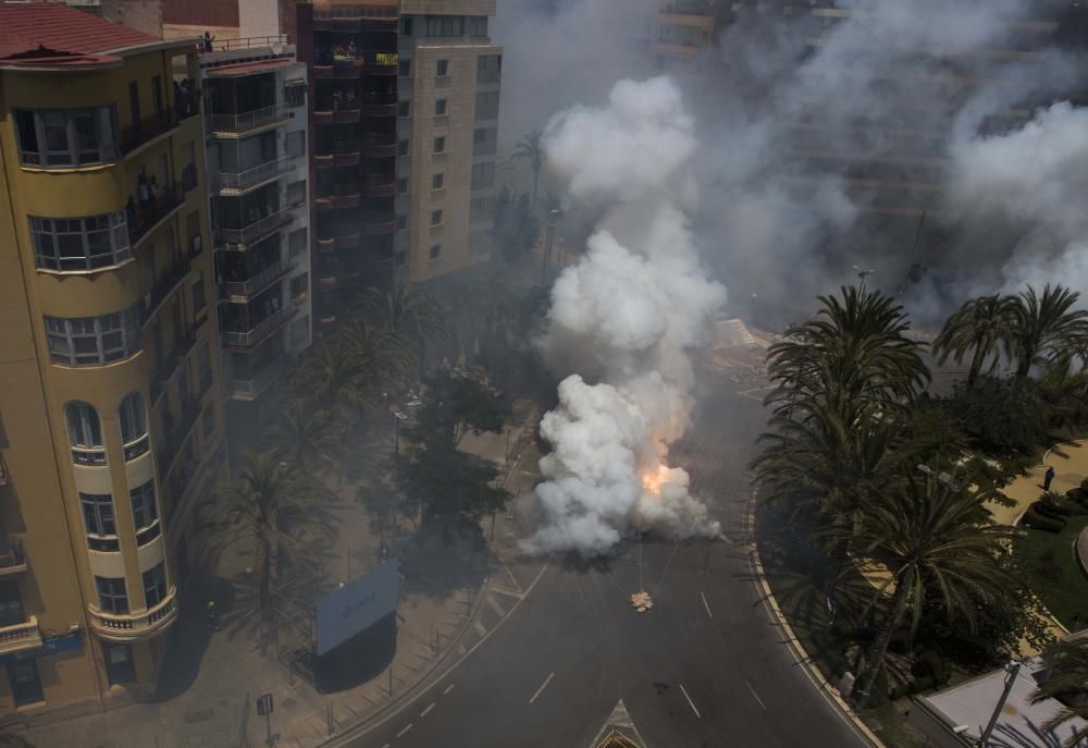 Hogueras 2018: Mascletá de las Hogueras de Alicante de 23 de junio.