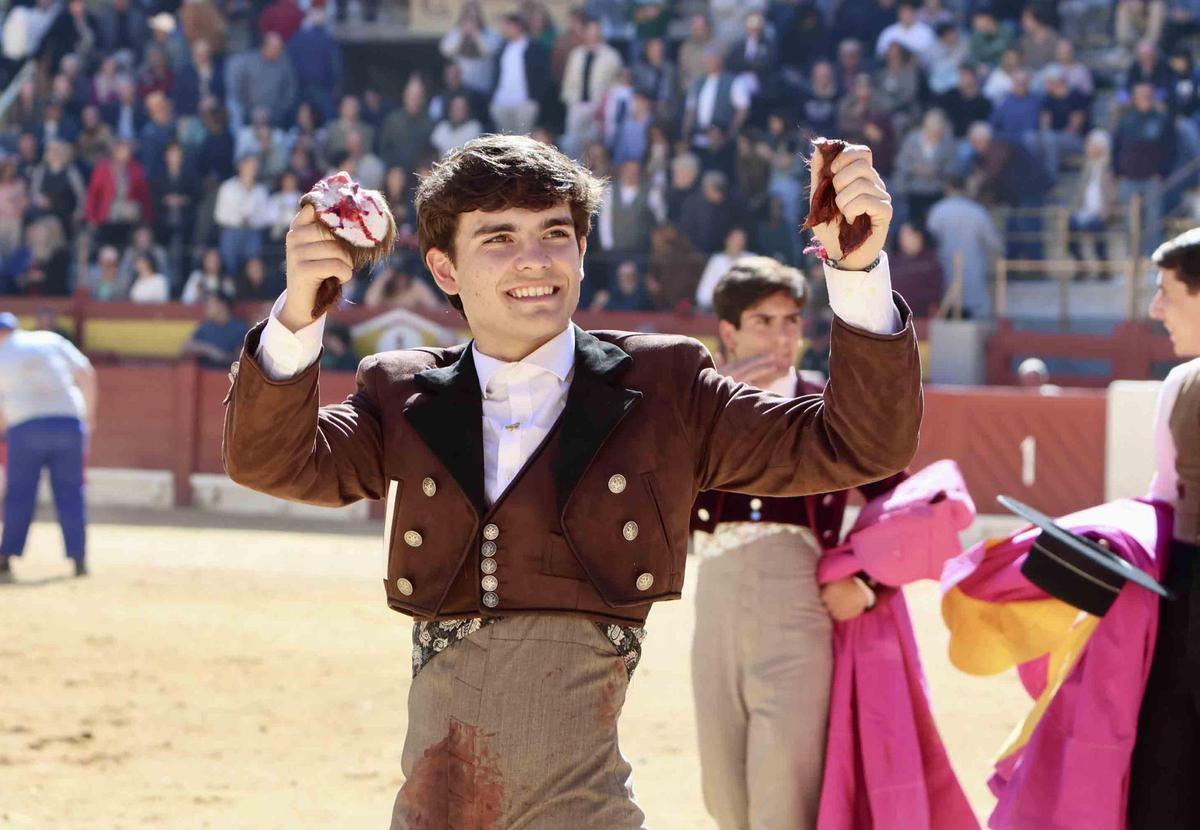 Éxito artístico en el V certamen José María Manzanares de Alicante