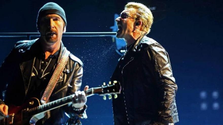 El Palau Sant Jordi se entrega a la magia de U2