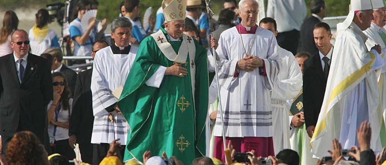 Benedicto XVI durante la visita a València celebrada en 2006.