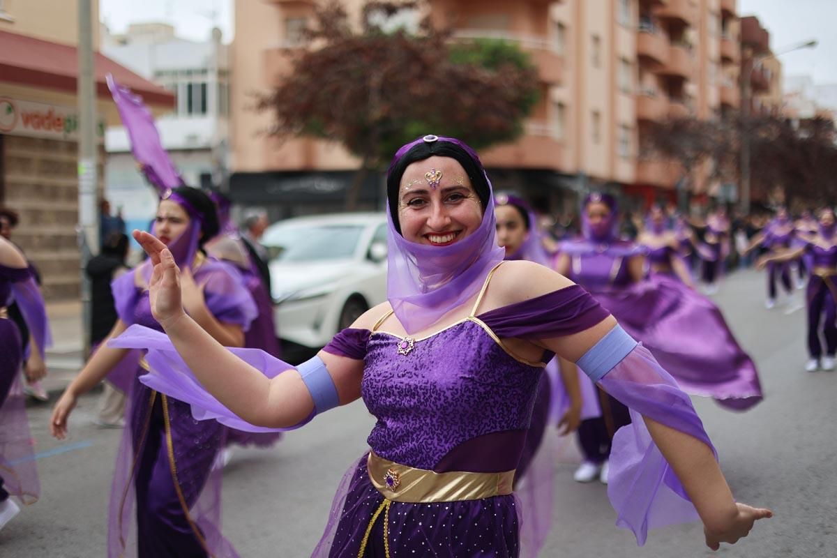 Búscate en las imágenes de la rúa de Carnaval de Ibiza