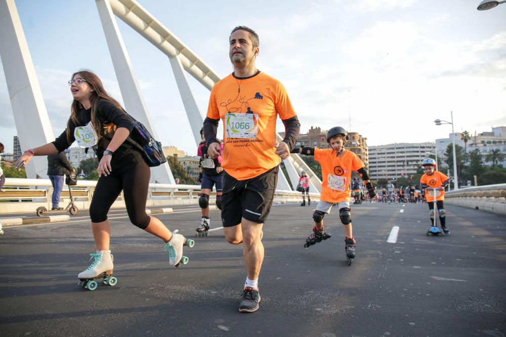 Marea en València contra el Cáncer de Mama