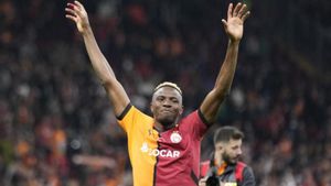 Osimhen celebra su doblete ante el Tottenham
