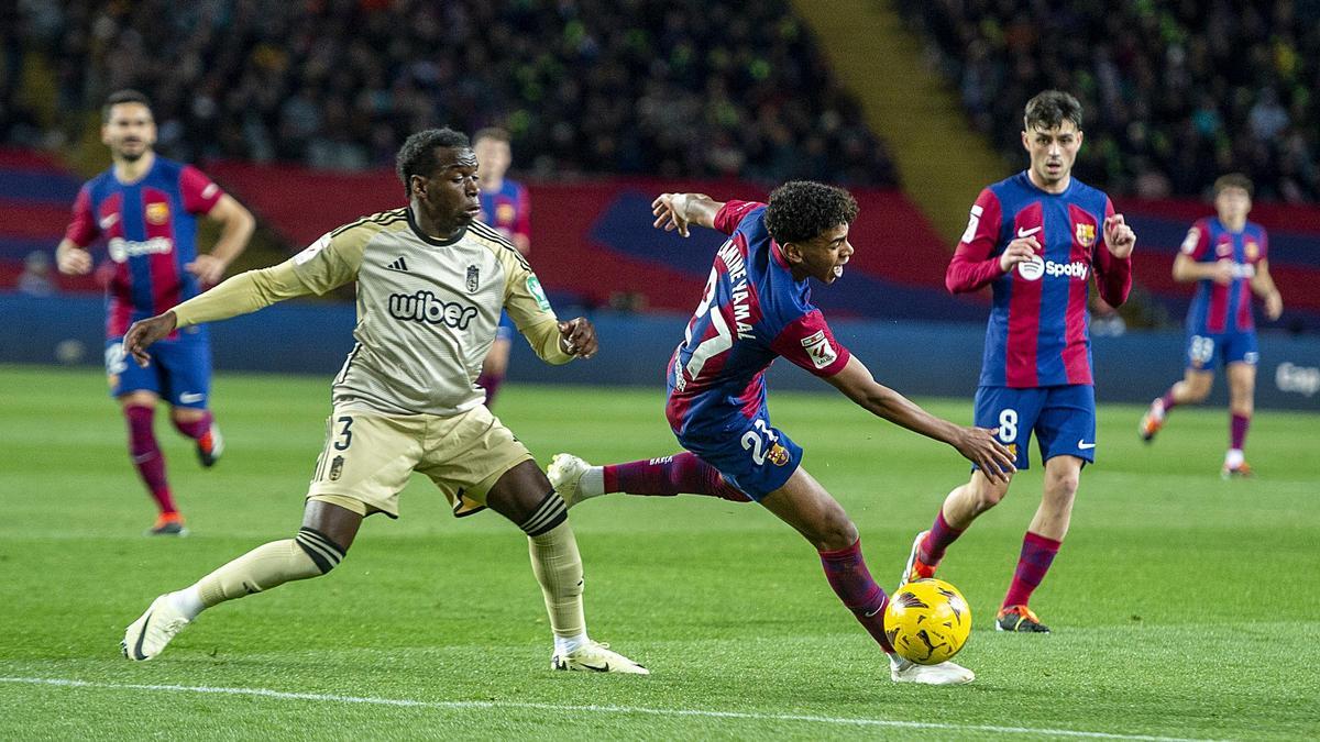 Dos goles de Lamine insuficientes ante el Granada