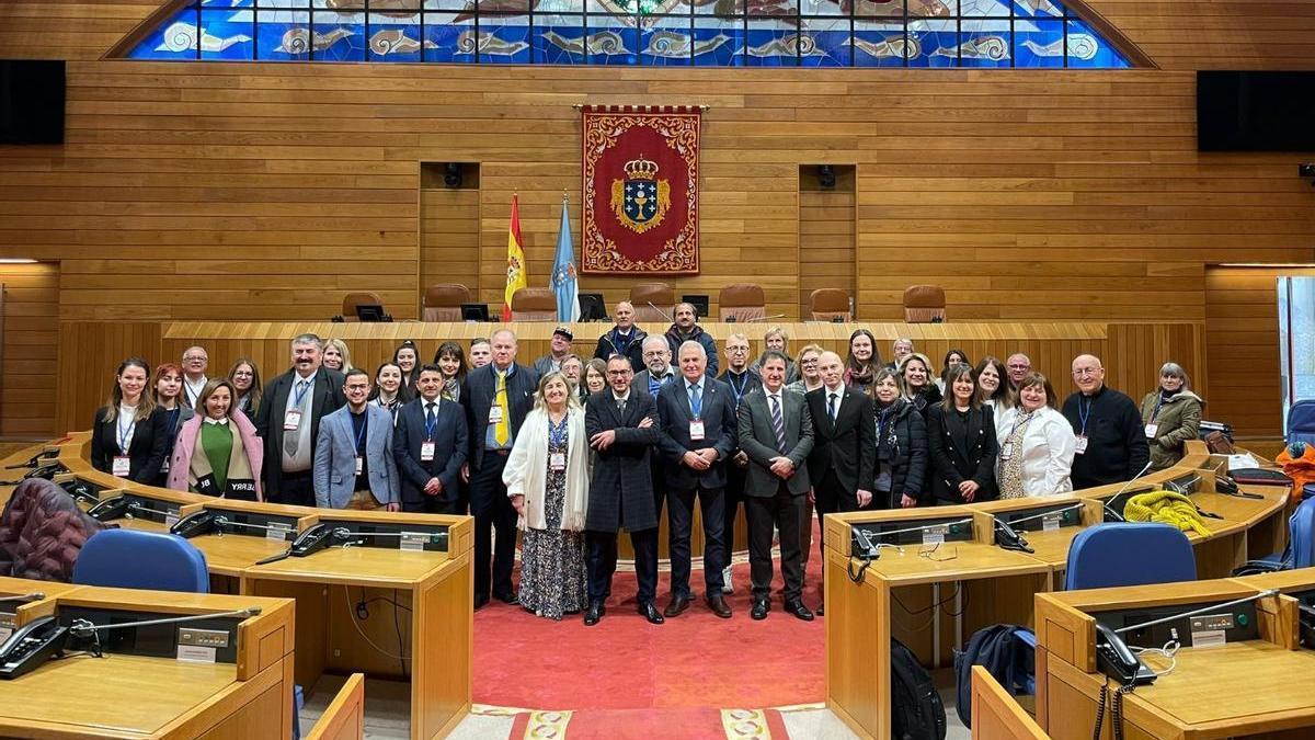 O alcalde de Padrón preside un Pacto de Amizade entre representantes de dezaseis países europeos