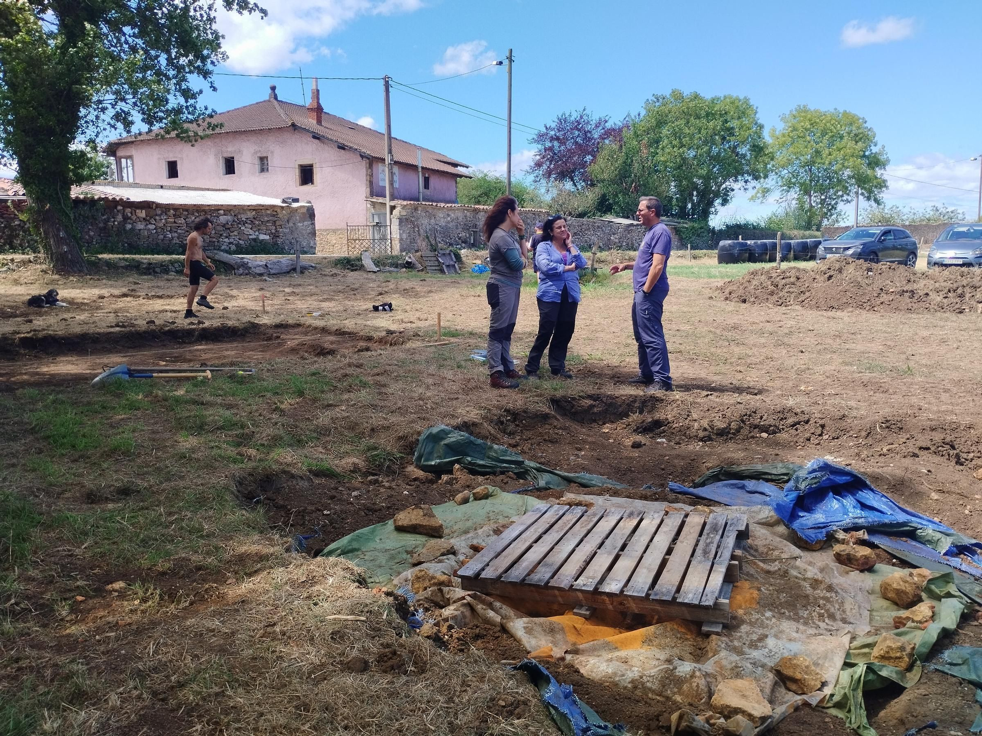 Así ha sido la primera jornada de excavación en Lucus Asturum este 2023