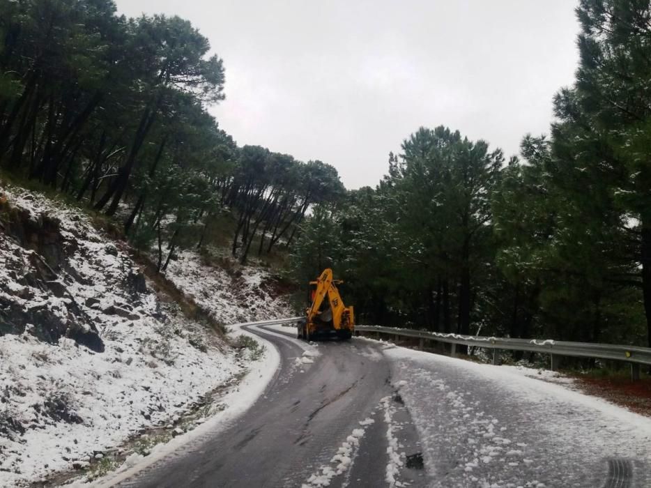 Comienza 2018 con nieve en el interior de Málaga