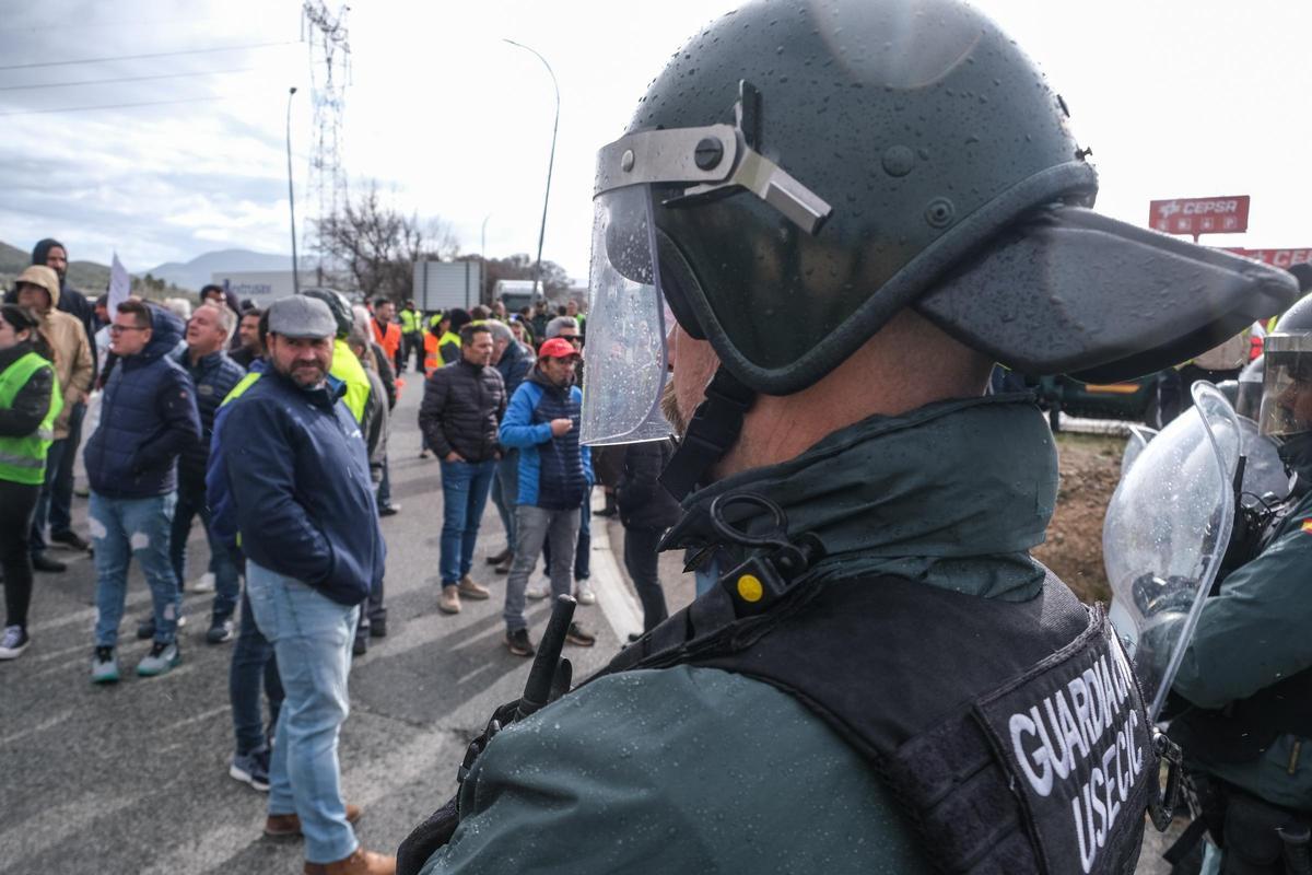 Así ha sido la protesta de agricultores del Alto y Medio Vinalopó en Villena
