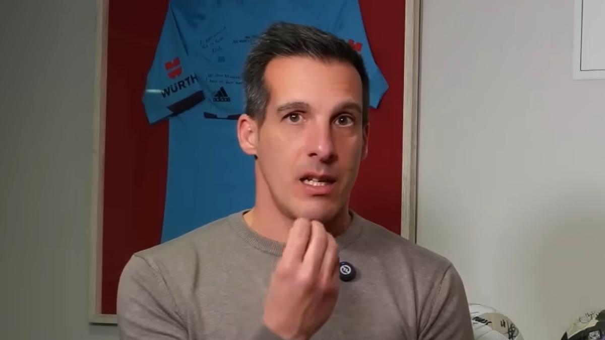 Estrada Fernández, exárbitro