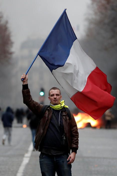 Protesta de los ''''chalecos amarillos'''' en París