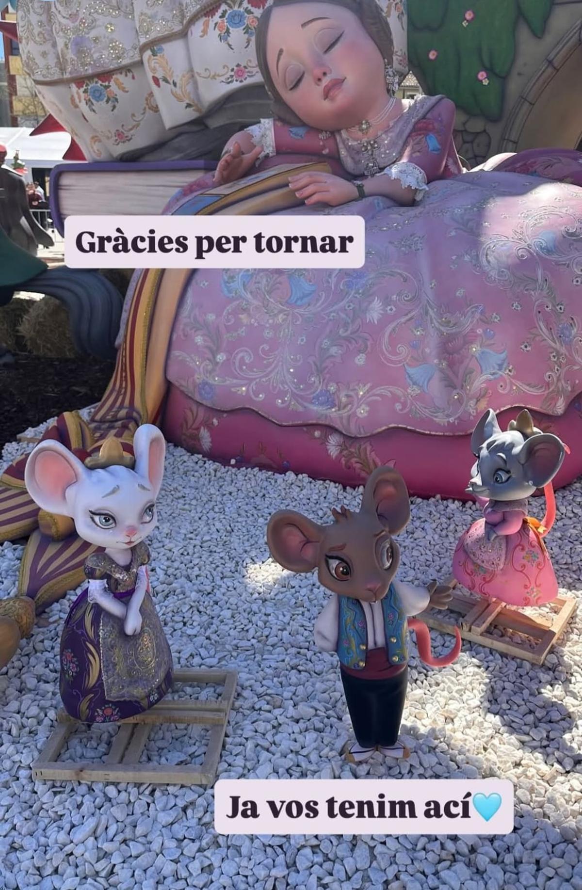 Las dos ratitas en la falla de la Plaça Prado de Gandia.