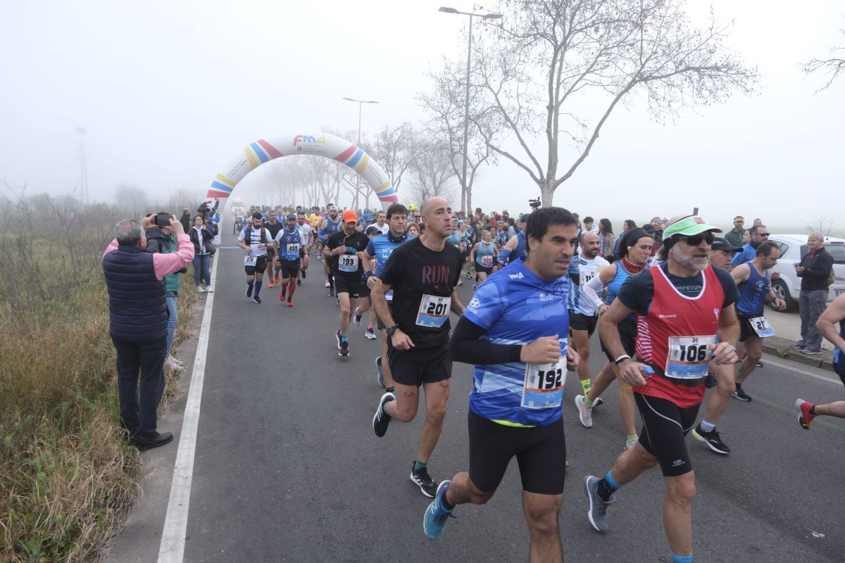 Las imágenes del 30 maratón Ciudad de Badajoz