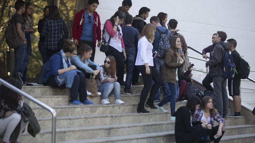 Un repetidor universitario valenciano llega a pagar un 500 % más en la cuarta matrícula