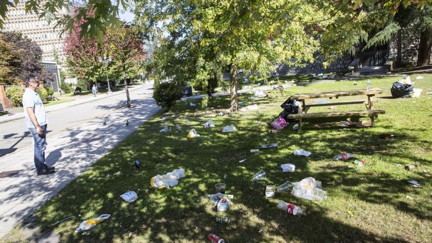 El &quot;bingomocho&quot; arrasa el campus de Magisterio