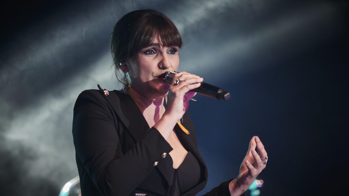 La cantante María de los Ángeles "Rozalén".