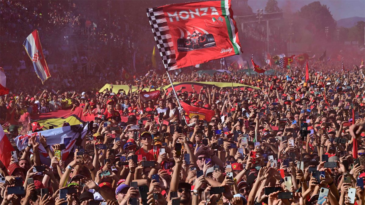 La impresionante fiesta de los tifosi en Monza no ha tenido el final deseado