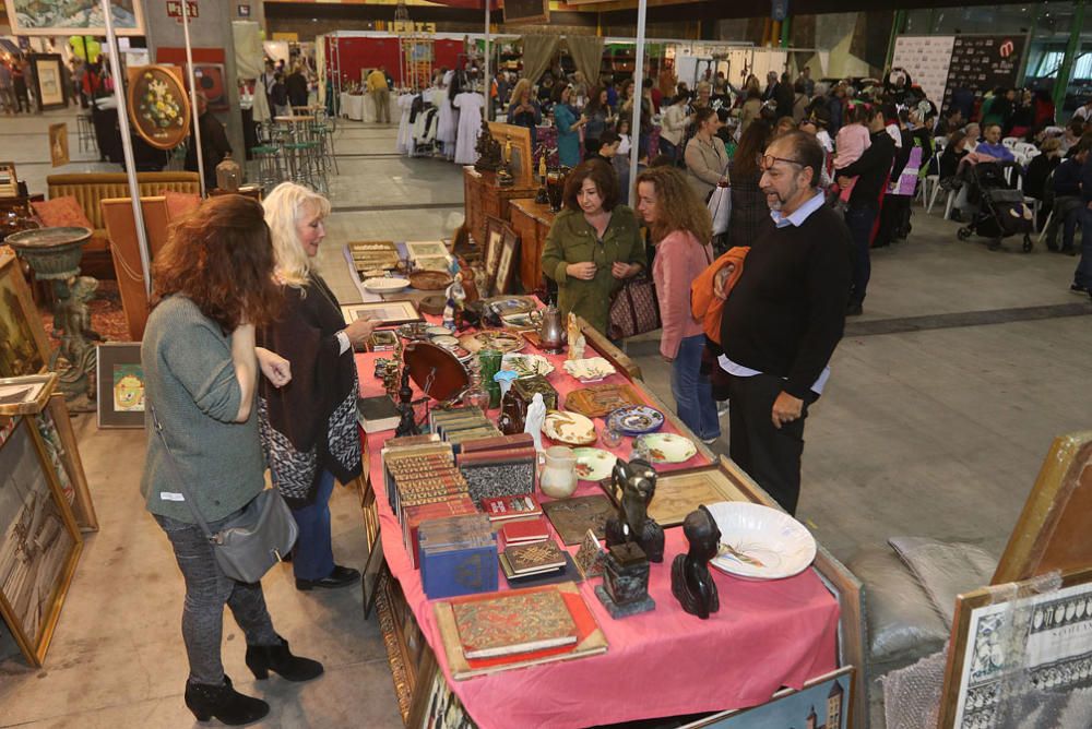 La cita solidaria celebra su rastrillo durante el puente de diciembre, con horario de 11 a 21 horas, de jueves a domingo