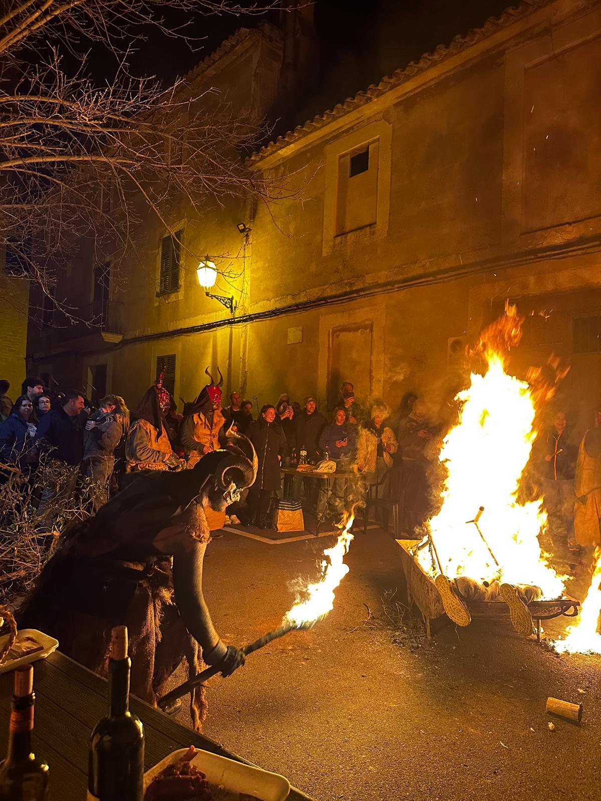 Banyaduro, el ninot más polémico de Sant Antoni en Llucmajor