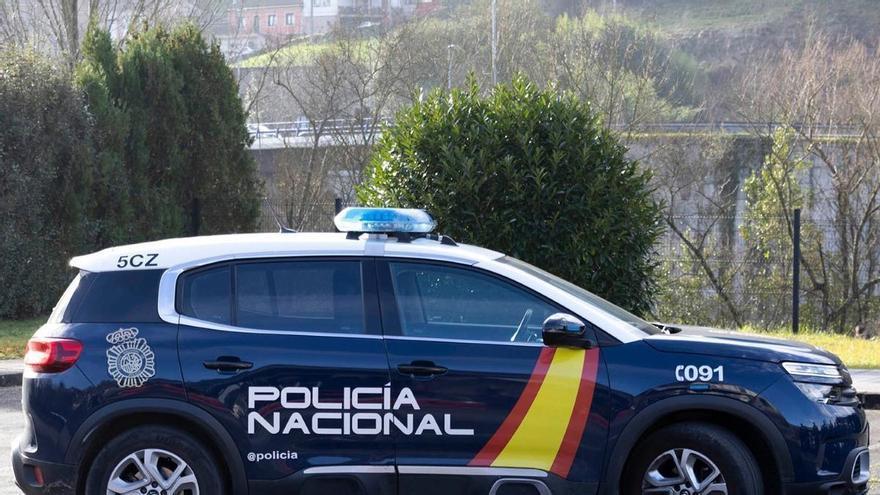 Detienen a un hombre por presuntamente matar a su mujer en Marbella