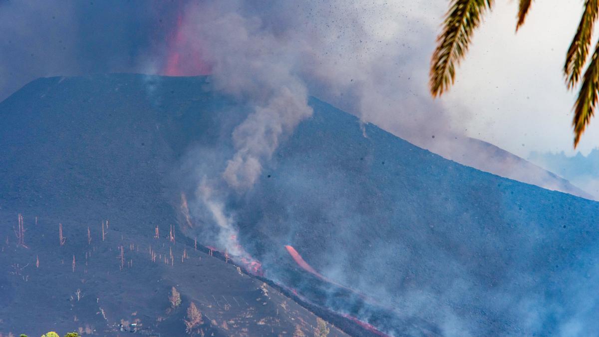 Erupción volcánica en La Palma | La lava se acerca lentamente al mar.