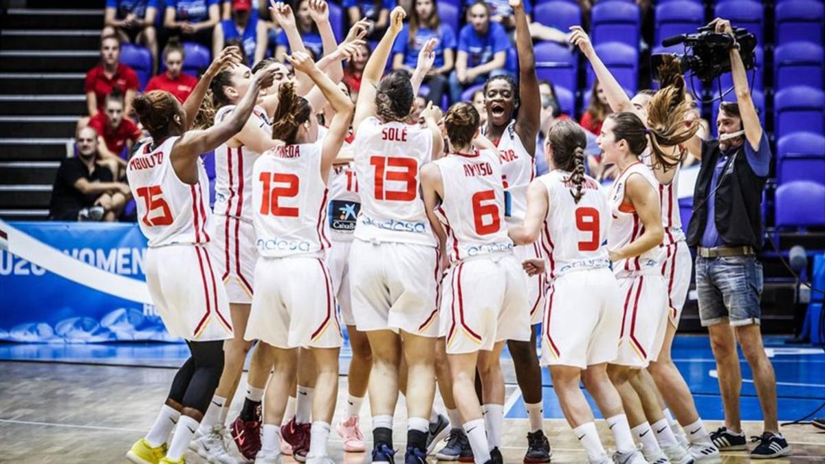 La euforia se desató al final entre las jugadoras hispanas