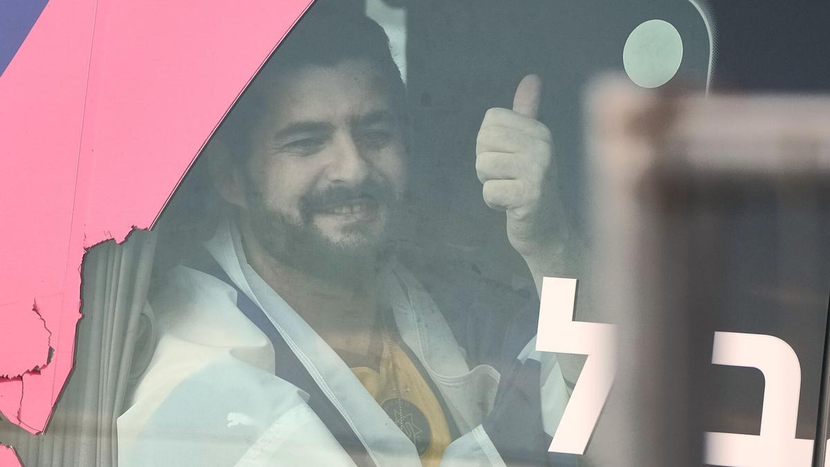 La liberación de los primeros rehenes de Hamás en Gaza, en imágenes.