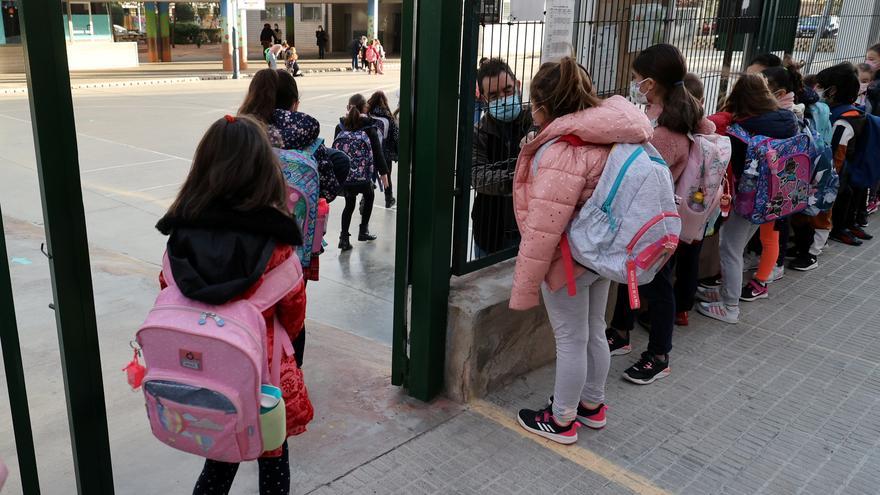 Marzà asegura cubrir al menos el 85% de bajas de docentes por covid