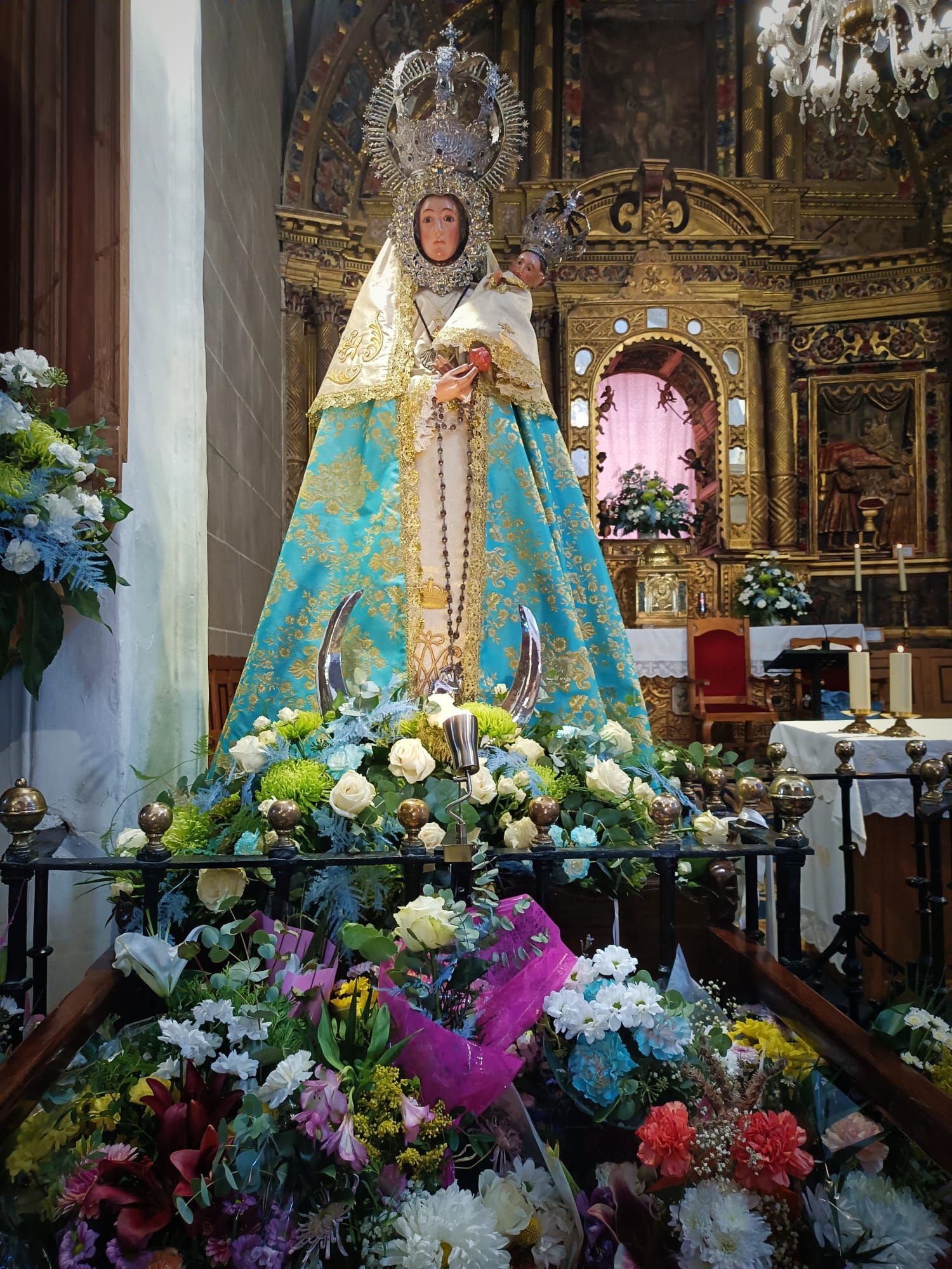 La Carballeda se rinde ante su señora