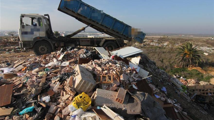 Los escombros se señalan como materia prima para carreteras