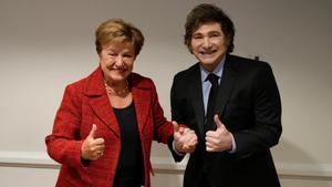 Archivo - La directora gerente del FMI, Kristalina Georgieva, y el presidente de Argentina, Javier Milei