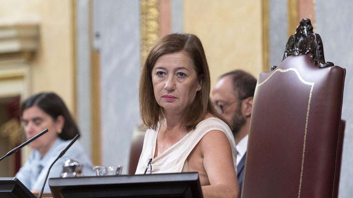 La presidenta del Congreso, Francina Armengol, en una sesión plenaria.