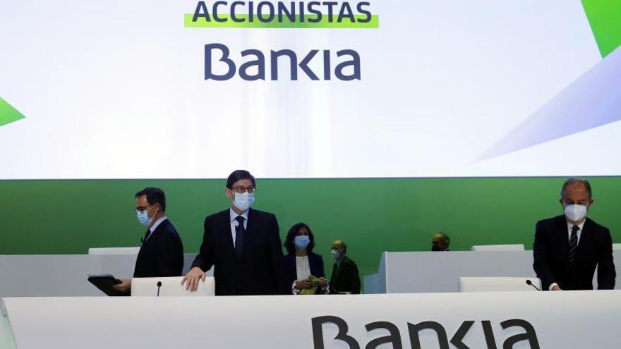 Fusión CaixaBank - Bankia  Los accionistas de CaixaBank y Bankia