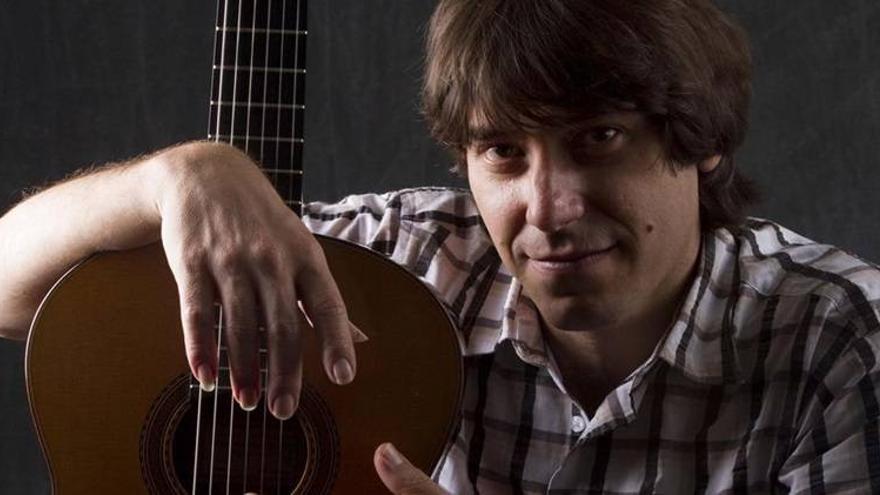 Joaquín Clerch, un recorrido por la guitarra de Bach a Brouwer