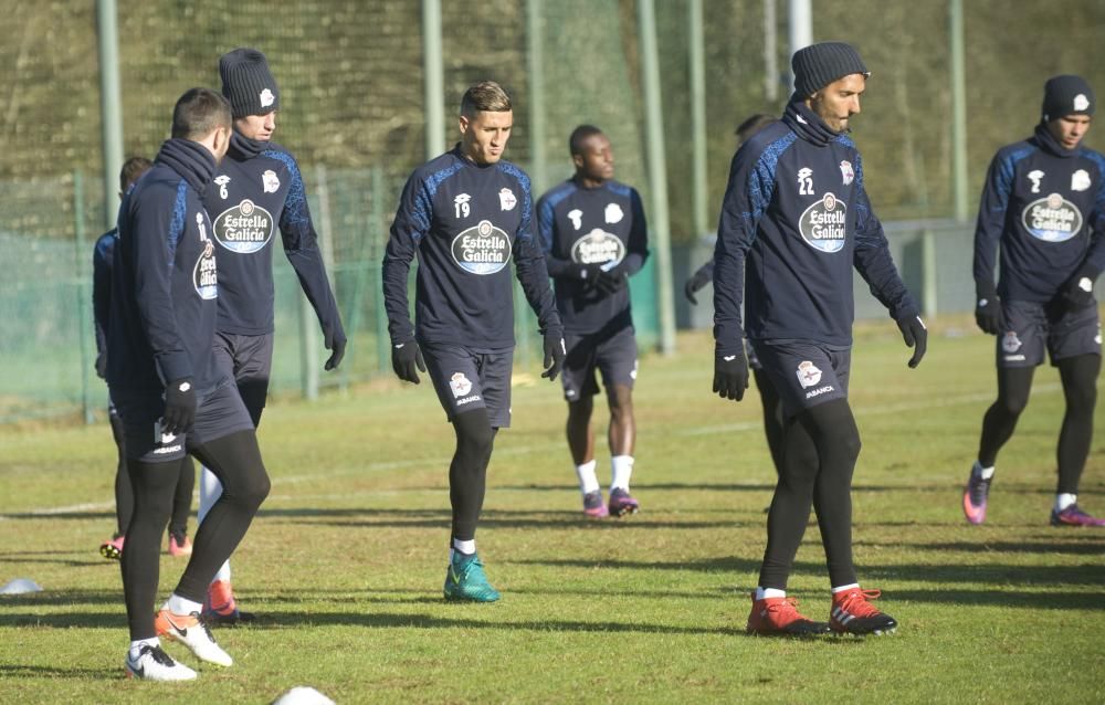 Garitano solo contará con Andone como referencia en ataque para el partido ante el Málaga, pero ha preferido no incluir en la convocatoria a ningún jugador ofensivo procedente del filial.