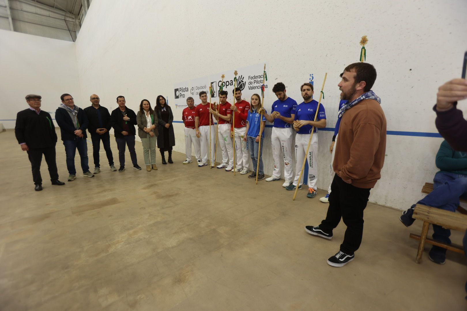Homenatge a Carmen Jiménez al XV Trofeu Magdalena de Pilota Valenciana