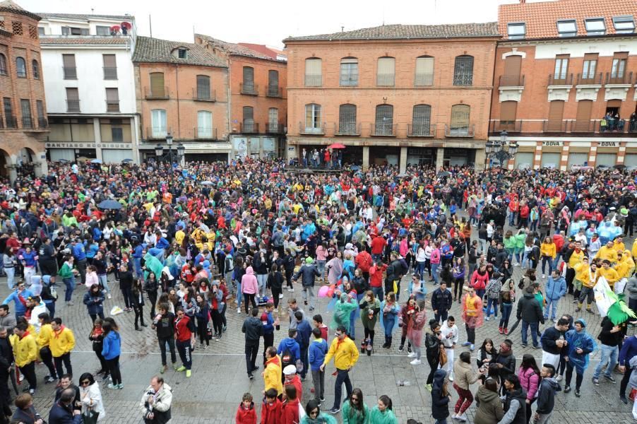 La lluvia no restó ambiente a la petición del Toro