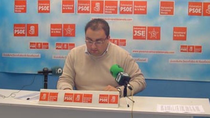 El PSOE de Navalmoral desmiente al alcalde en lo que concierne a los pasos sobre elevados