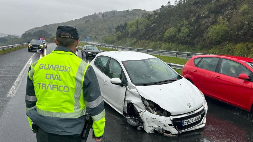 Otro siniestro en la A-52, sentido Benavente, en la capital. |   // FDV