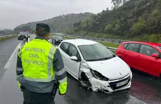 Cuatro accidentes en un día en Ourense y la Guardia Civil avisa: “Moderen la velocidad”