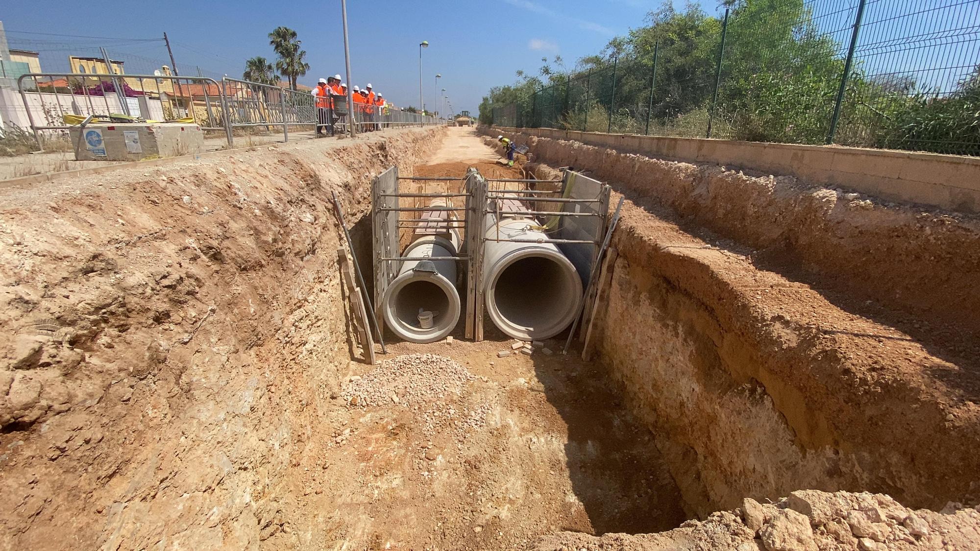 OBRAS DE PLUVIALES EN LA URBANIZACI�N TORRETA FLORIDA 1.jpg