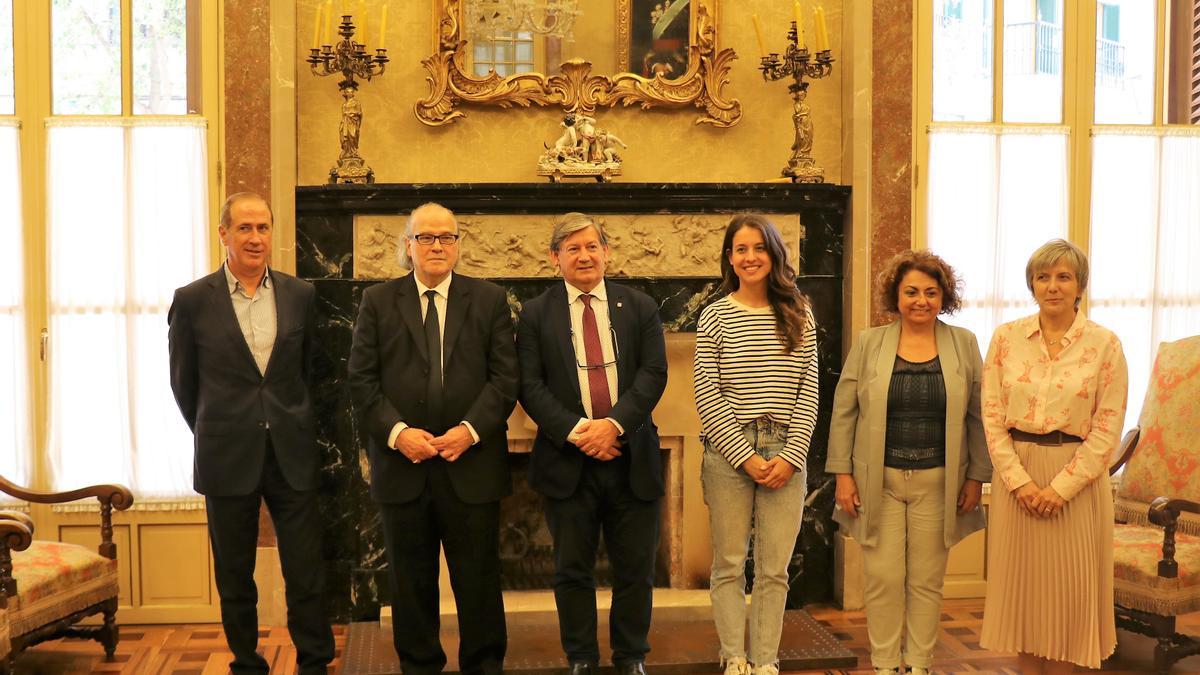 Andreu Manresa ha prometido el cargo de director general de IB3 en el Parlament