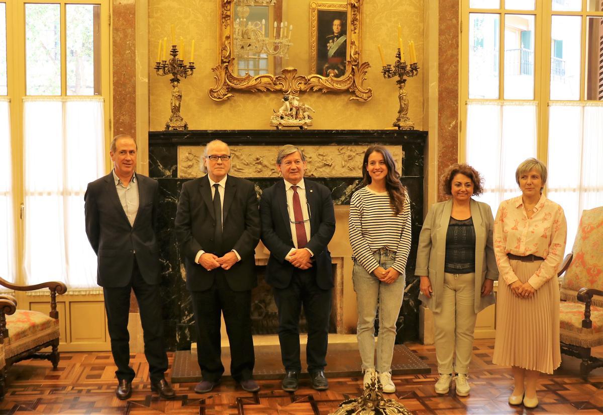 Andreu Manresa ha prometido el cargo de director general de IB3 en el Parlament