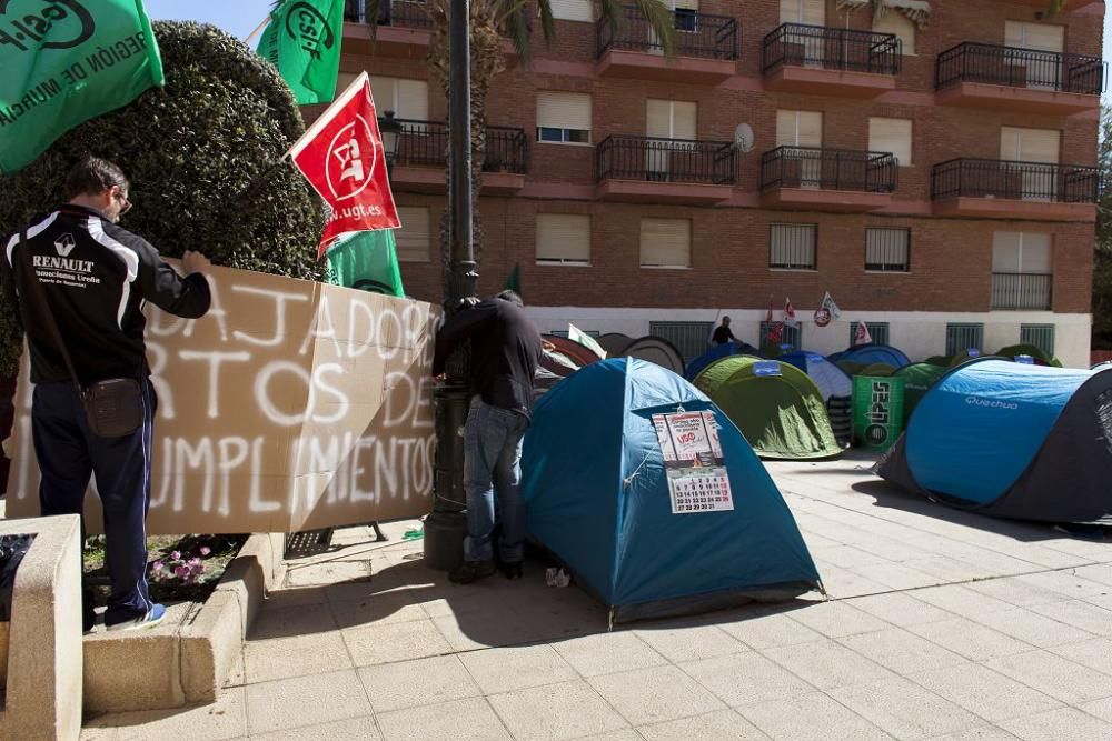 Acampada protesta de la policía local de Mazarrón