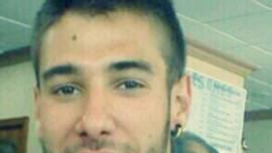 Sergi, B. J., el joven detenido por incitar a a matar políticos tras el asesinato de Isabel Carrasco