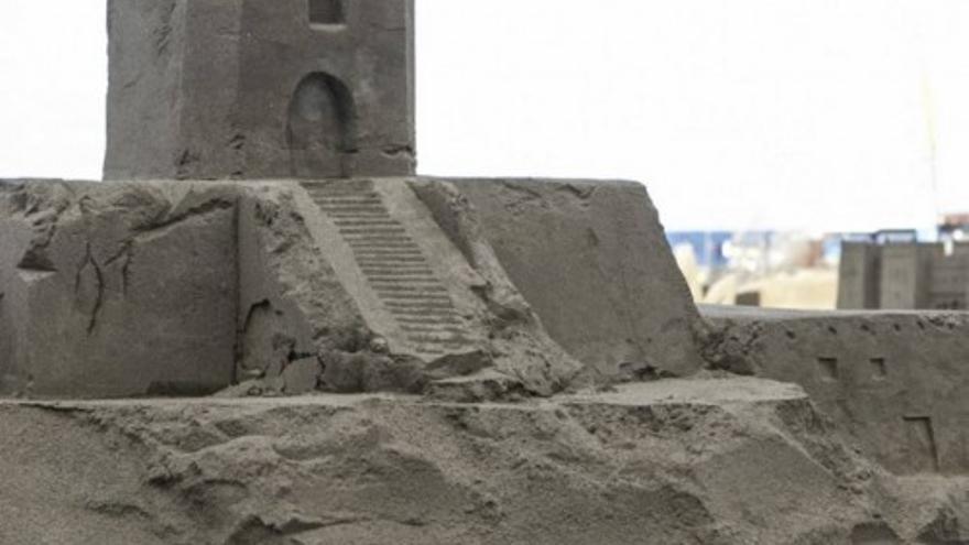 Efectos de la lluvia en el belén de arena de Las Canteras